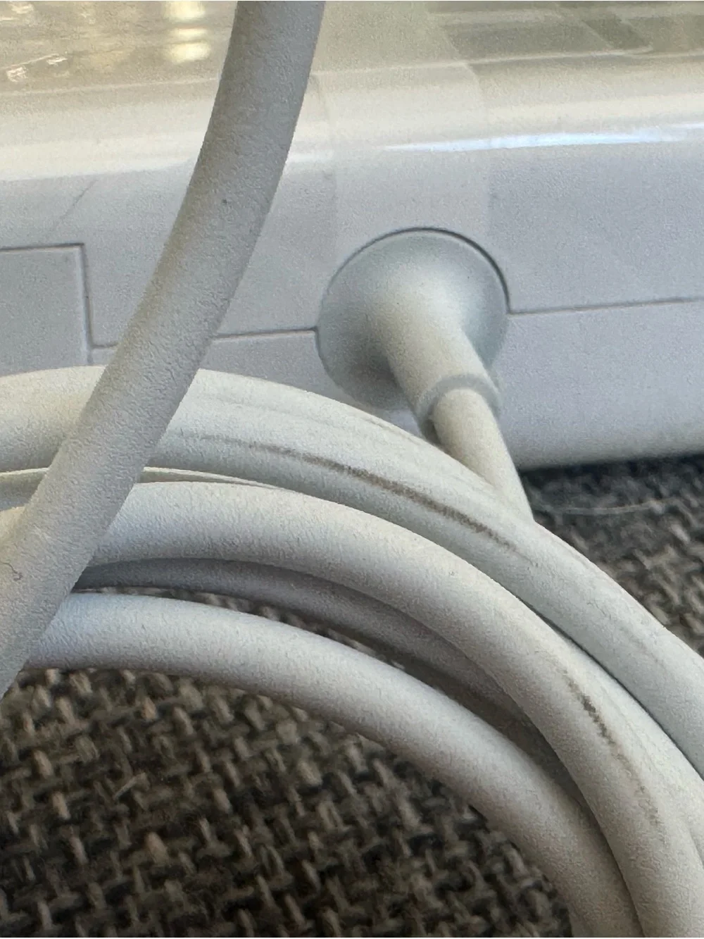 Apple White MacBook MagSafe 85W Power Adapter Charger A1343 2010